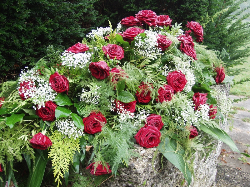 funeraire-LA PENNE-min_roses-61203